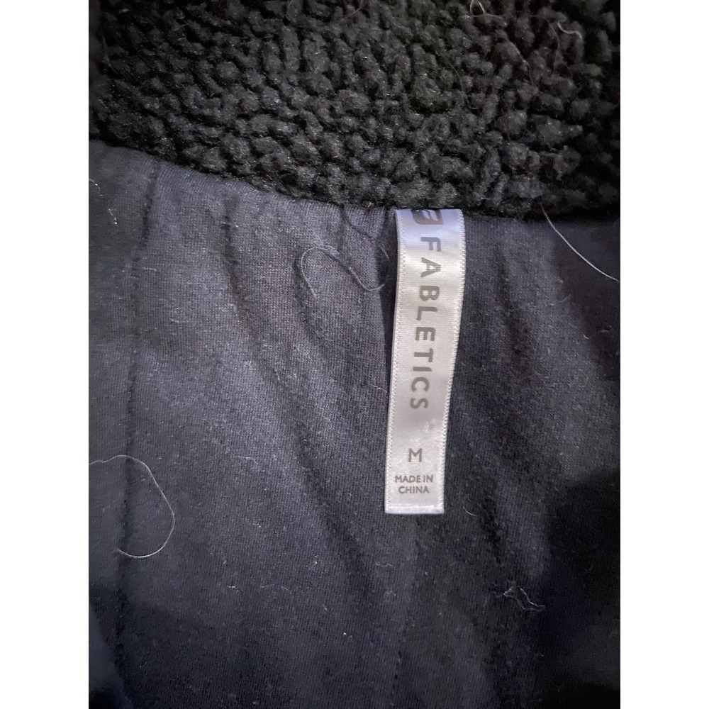 Fabletics Women's‎ Size Medium Black Fleece Winter Vest - Picture 2 of 2
